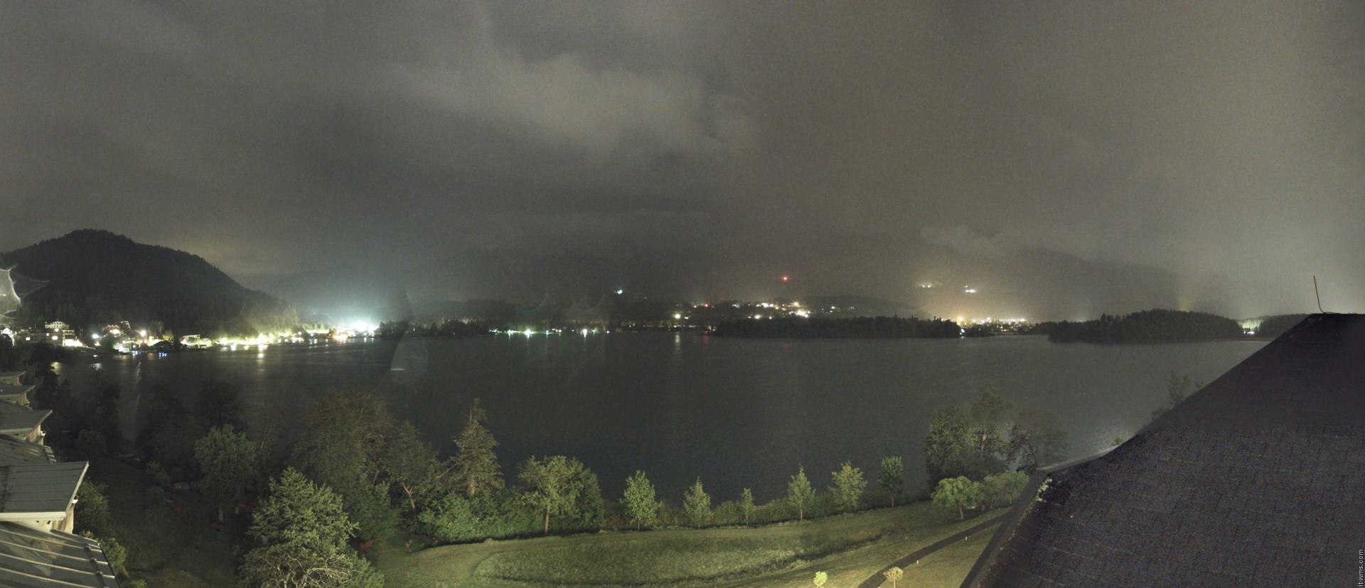 Archived image Webcam Faaker See lake, view direction south