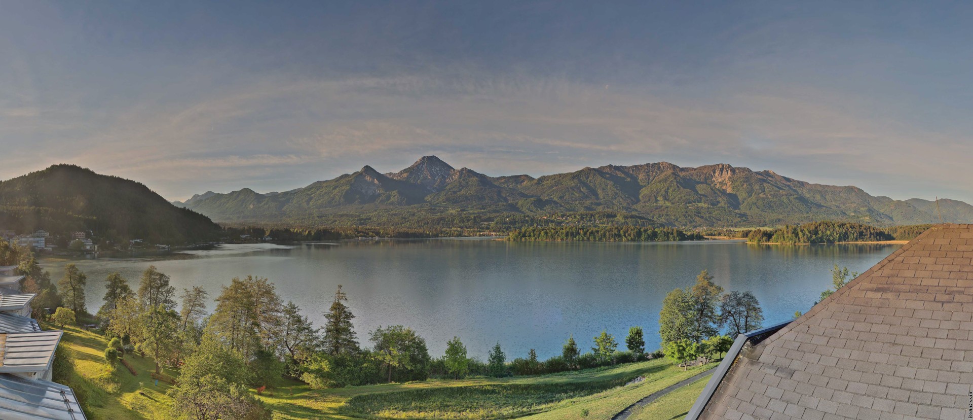 Archiv Foto Webcam Faaker See, Blickrichtung Süden