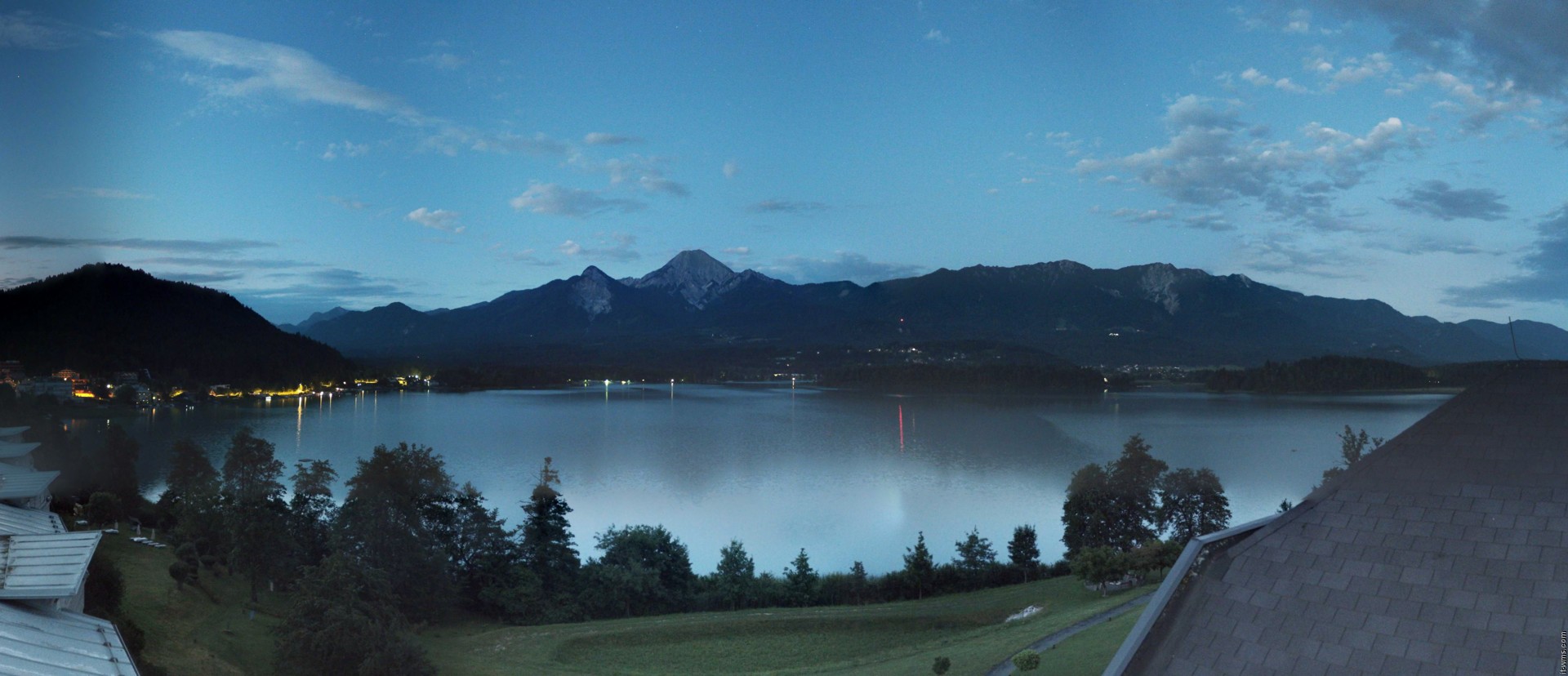Archiv Foto Webcam Faaker See, Blickrichtung Süden