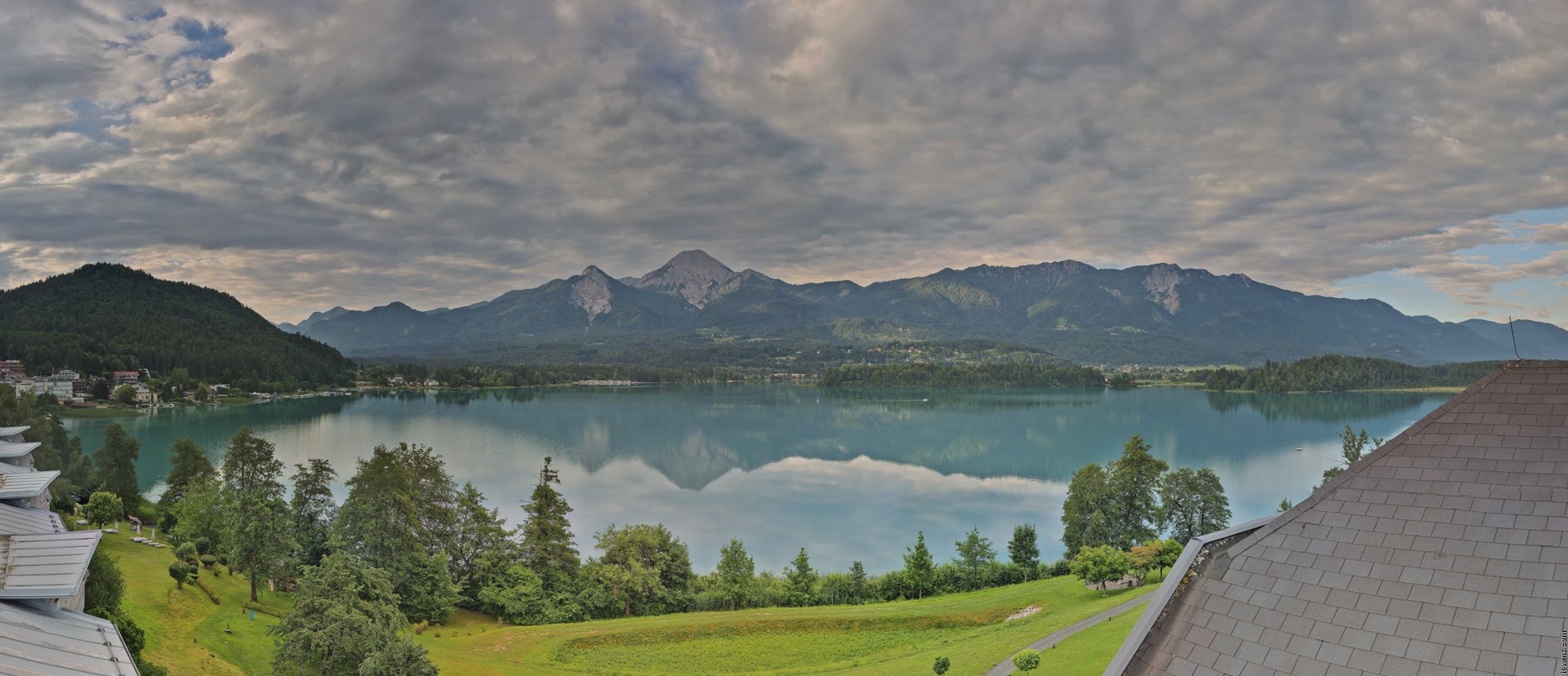 Archiv Foto Webcam Faaker See, Blickrichtung Süden