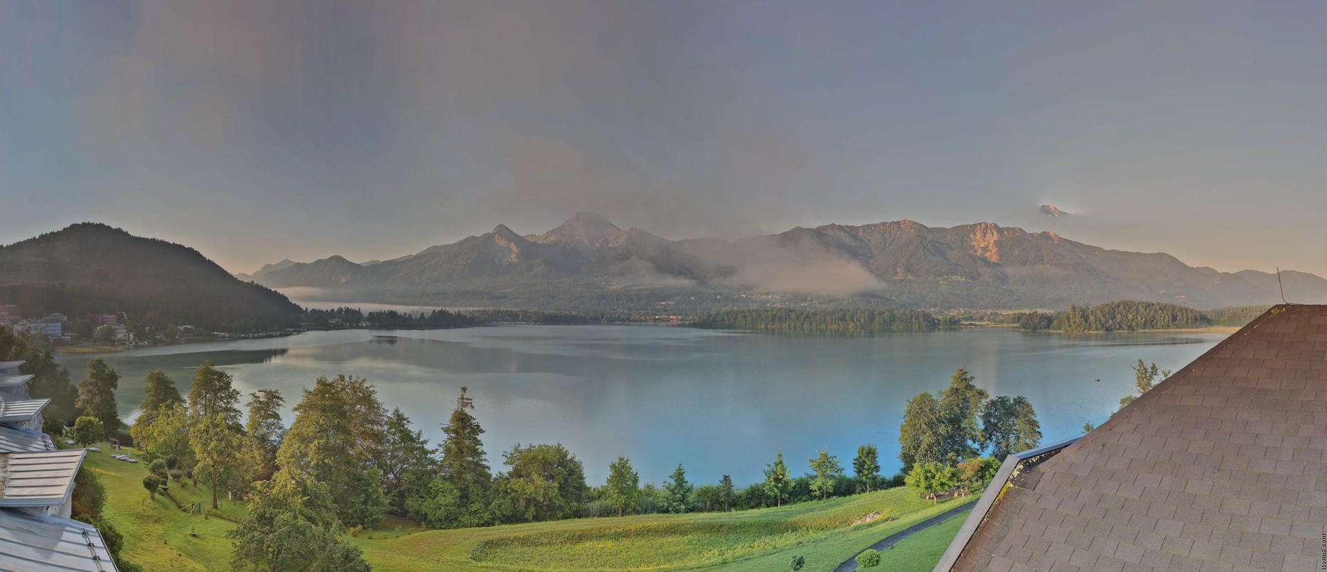 Archiv Foto Webcam Faaker See, Blickrichtung Süden