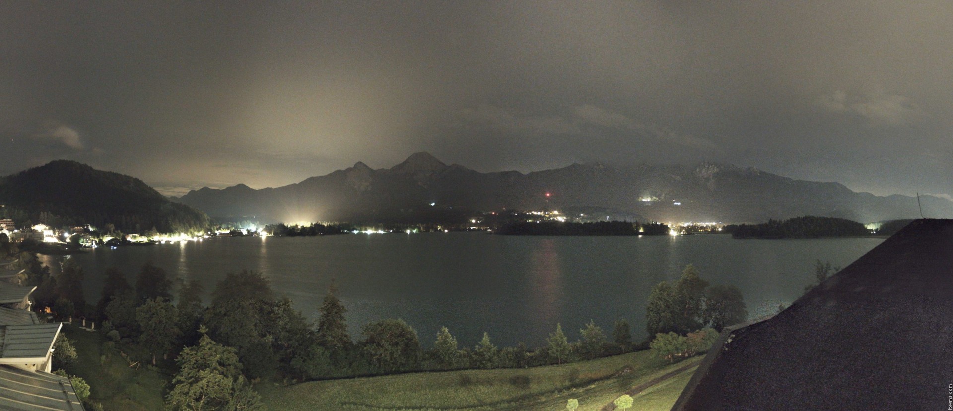 Archived image Webcam Faaker See lake, view direction south