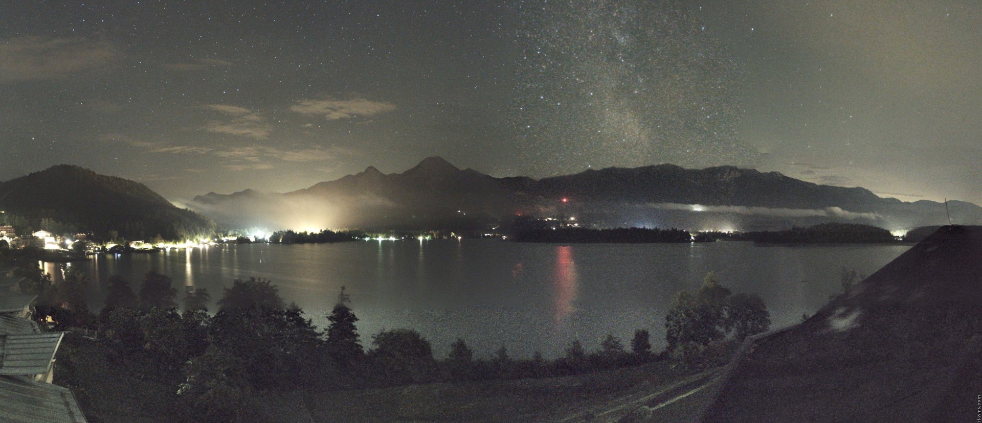 Archived image Webcam Faaker See lake, view direction south