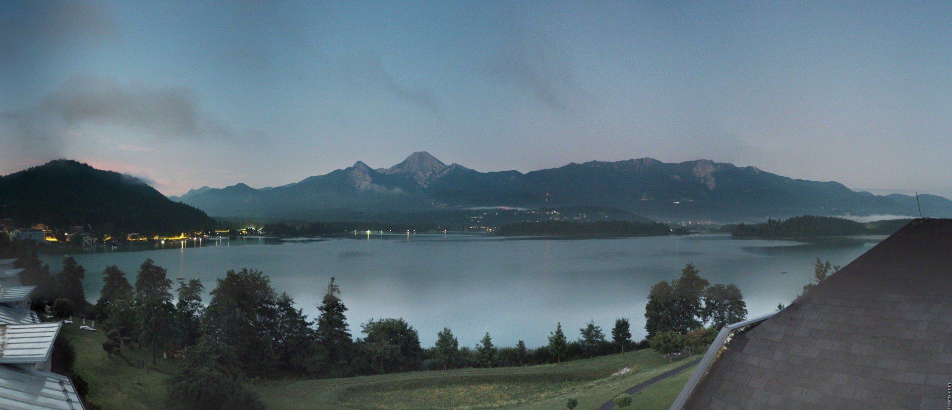 Archiv Foto Webcam Faaker See, Blickrichtung Süden