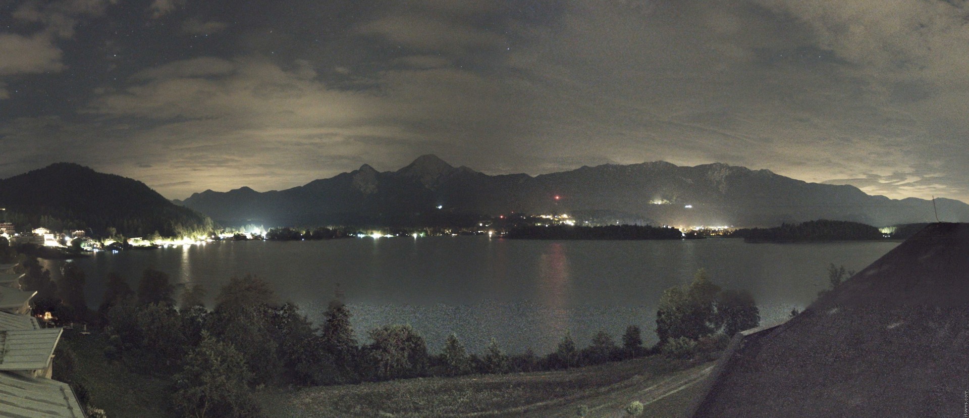 Archiv Foto Webcam Faaker See, Blickrichtung Süden