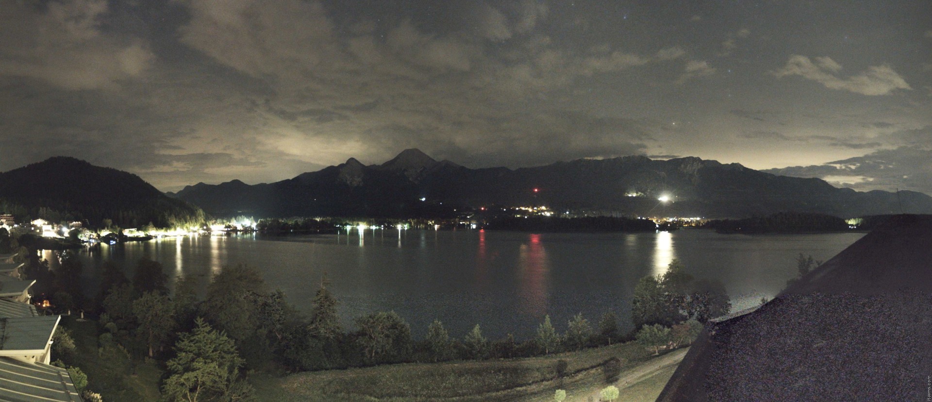 Archiv Foto Webcam Faaker See, Blickrichtung Süden