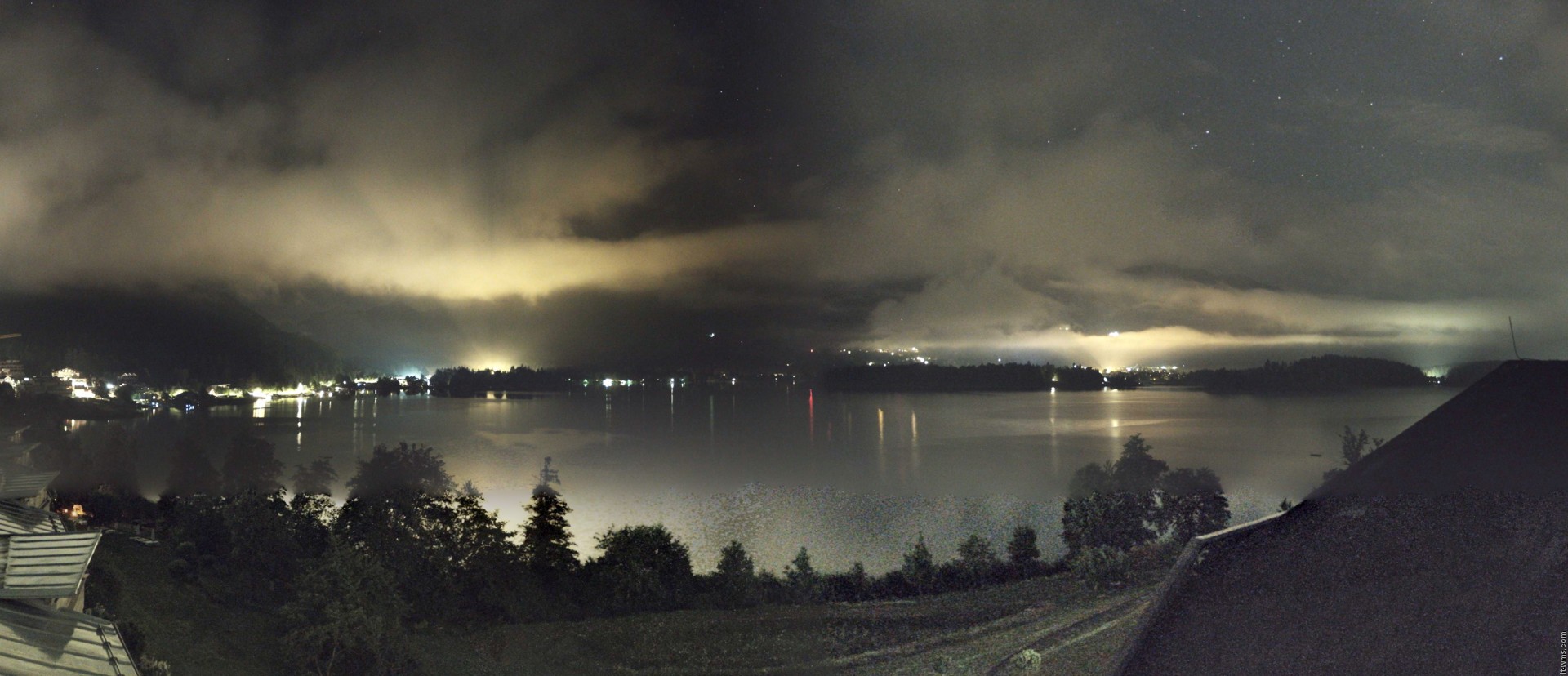 Archived image Webcam Faaker See lake, view direction south