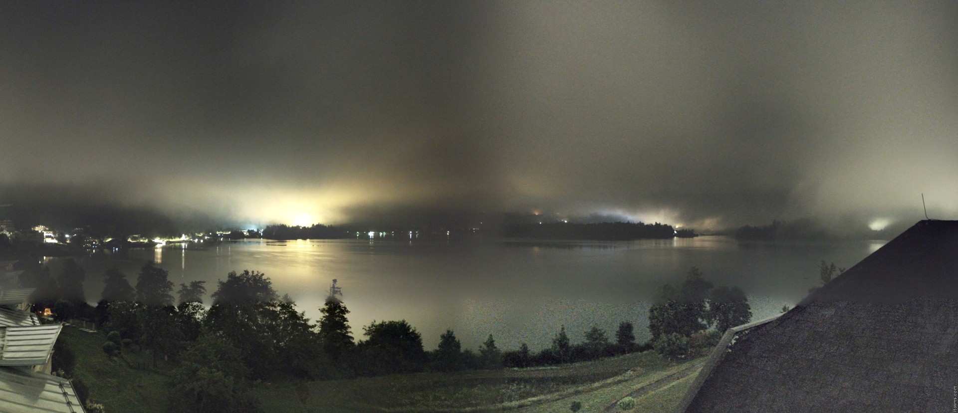 Archived image Webcam Faaker See lake, view direction south