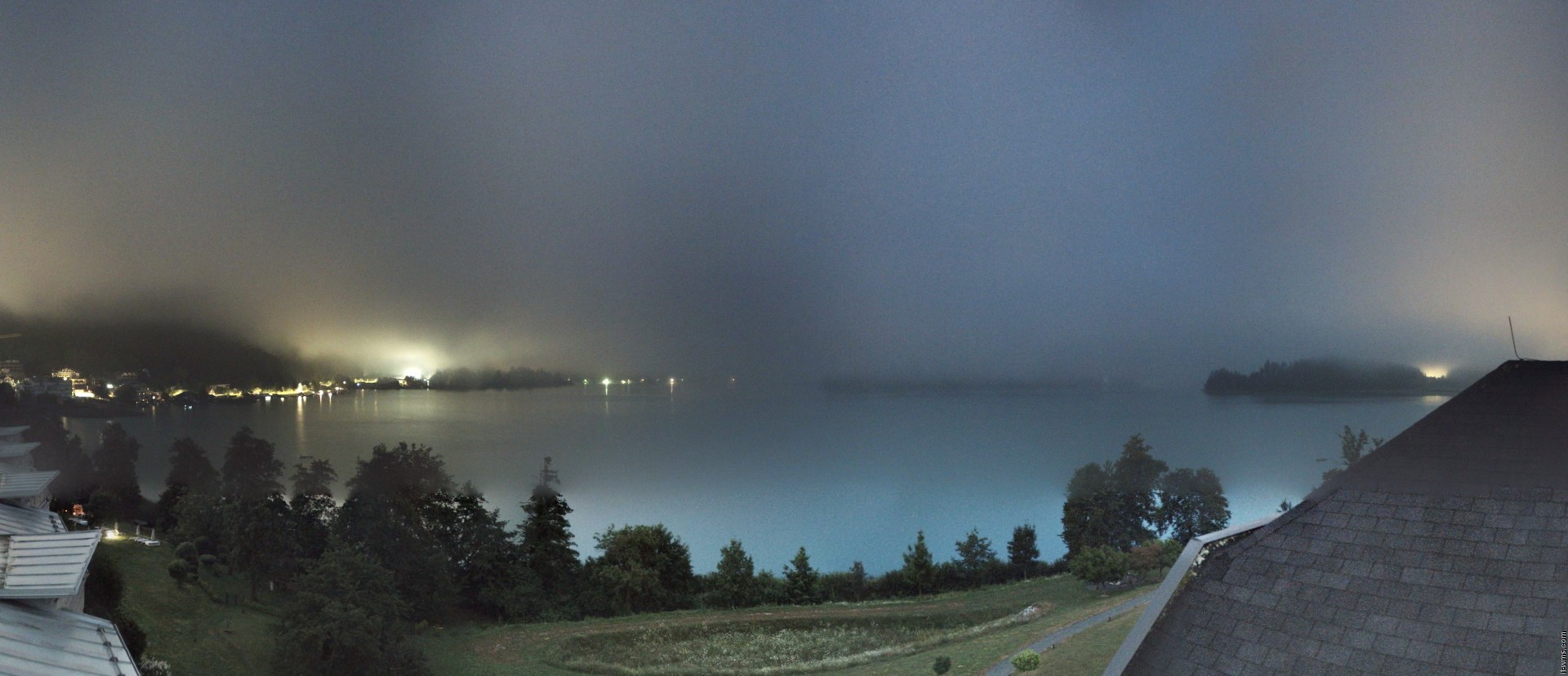 Archived image Webcam Faaker See lake, view direction south