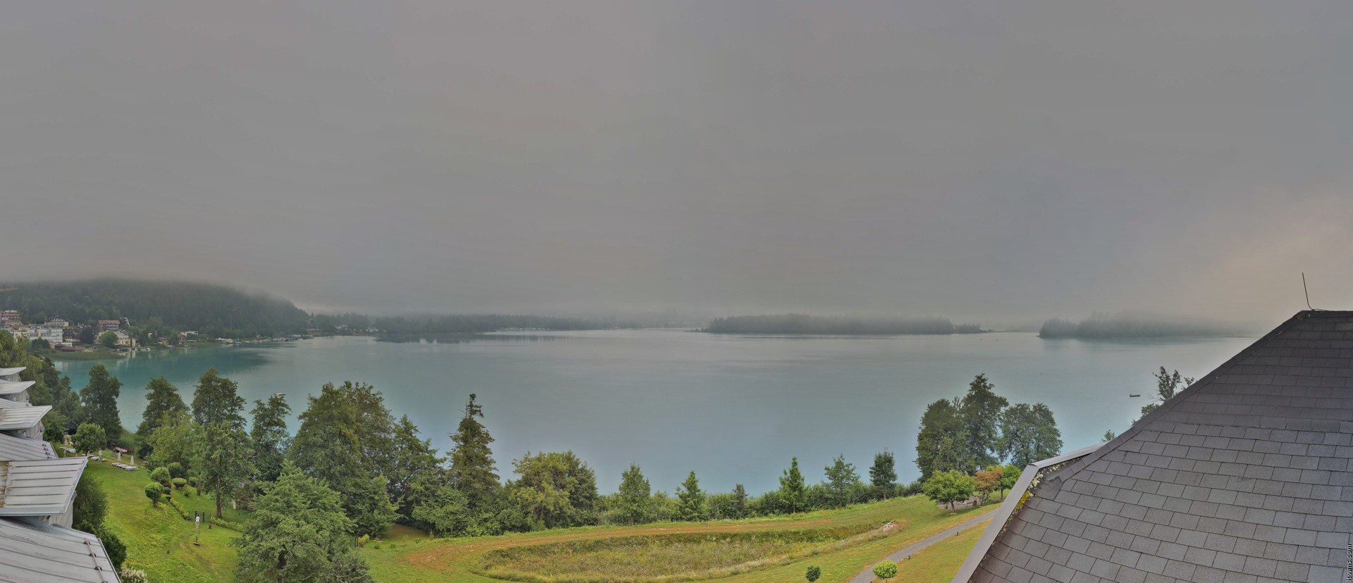 Archived image Webcam Faaker See lake, view direction south