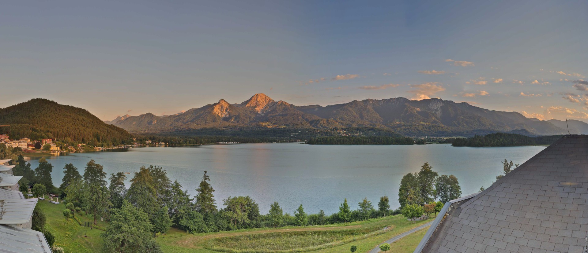 Archived image Webcam Faaker See lake, view direction south