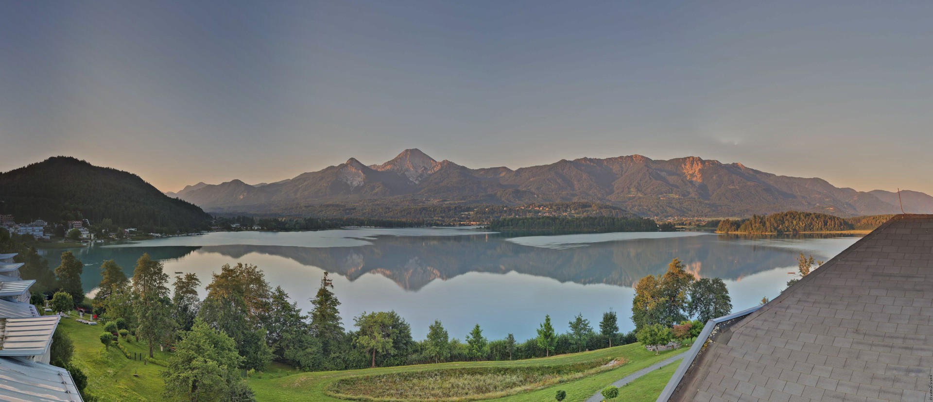 Archiv Foto Webcam Faaker See, Blickrichtung Süden