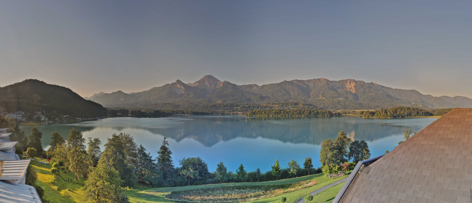 Archiv Foto Webcam Faaker See, Blickrichtung Süden