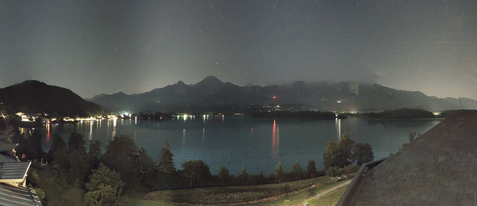 Archived image Webcam Faaker See lake, view direction south