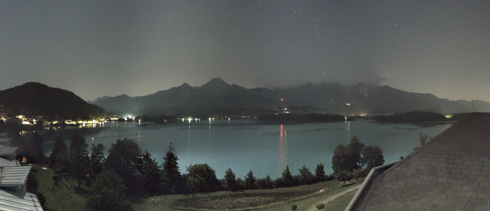 Archived image Webcam Faaker See lake, view direction south