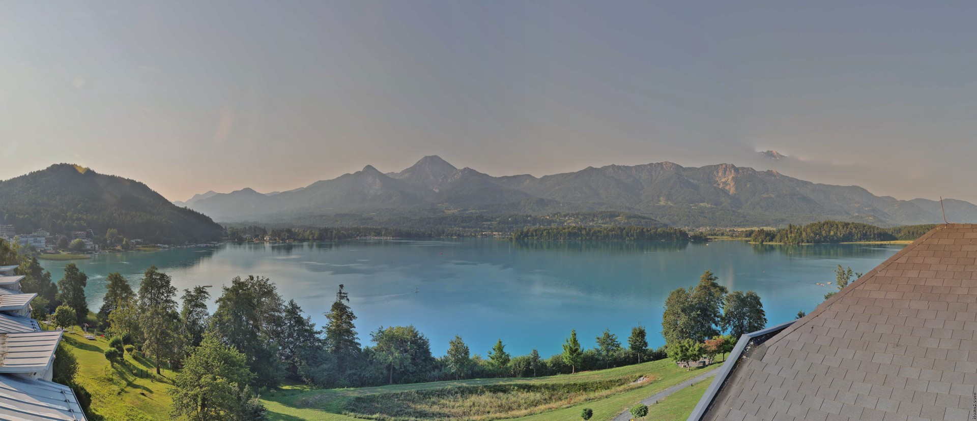 Archived image Webcam Faaker See lake, view direction south