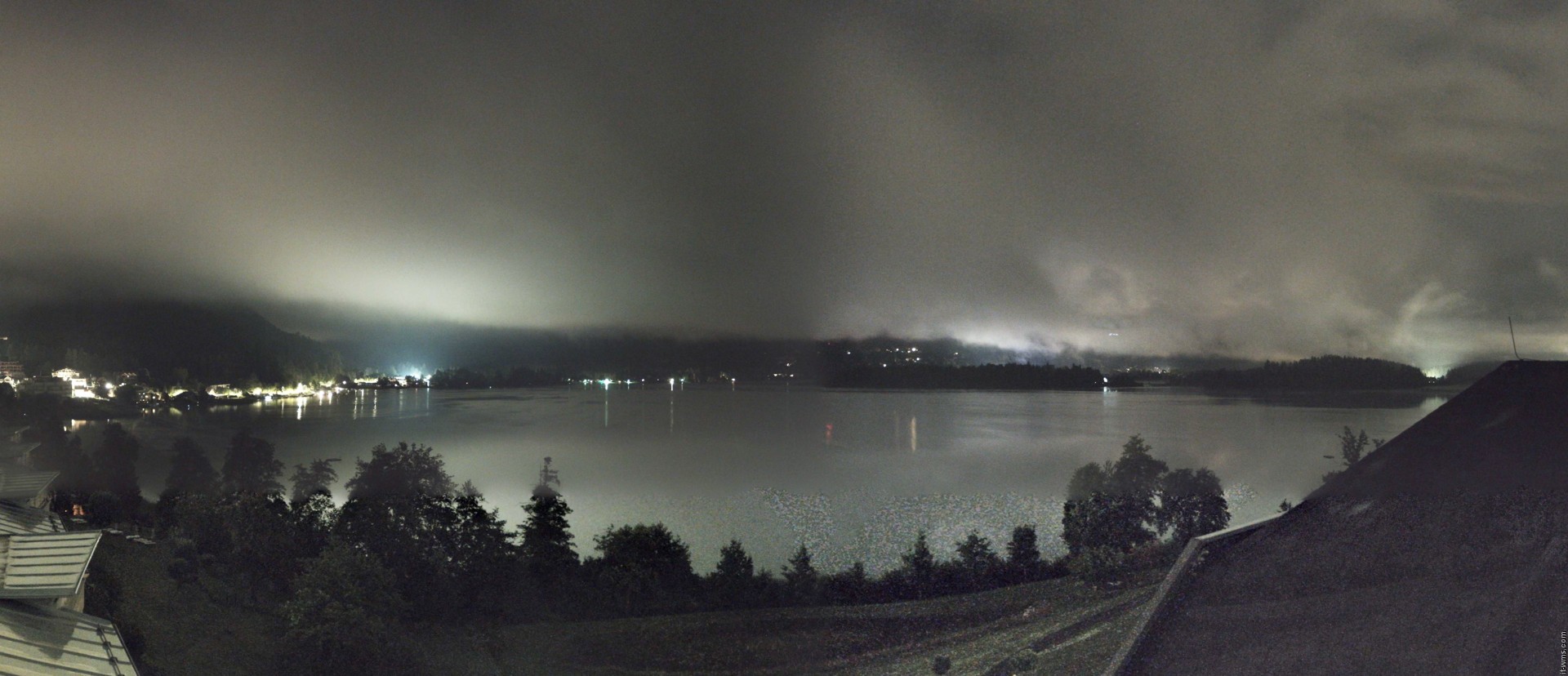 Archiv Foto Webcam Faaker See, Blickrichtung Süden