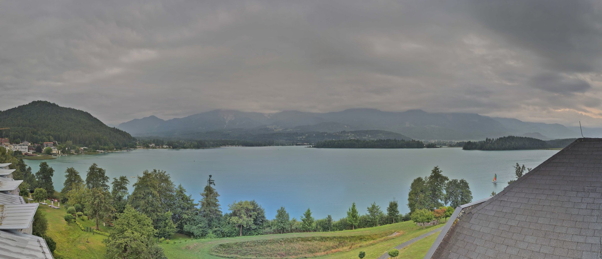 Archiv Foto Webcam Faaker See, Blickrichtung Süden
