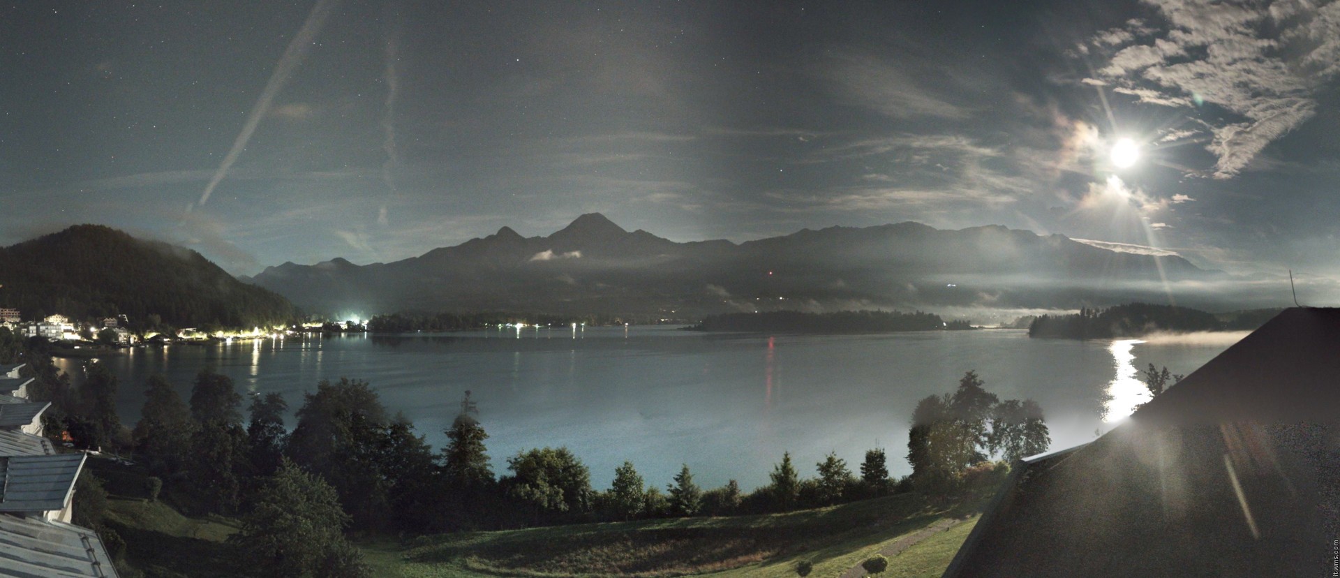 Archived image Webcam Faaker See lake, view direction south
