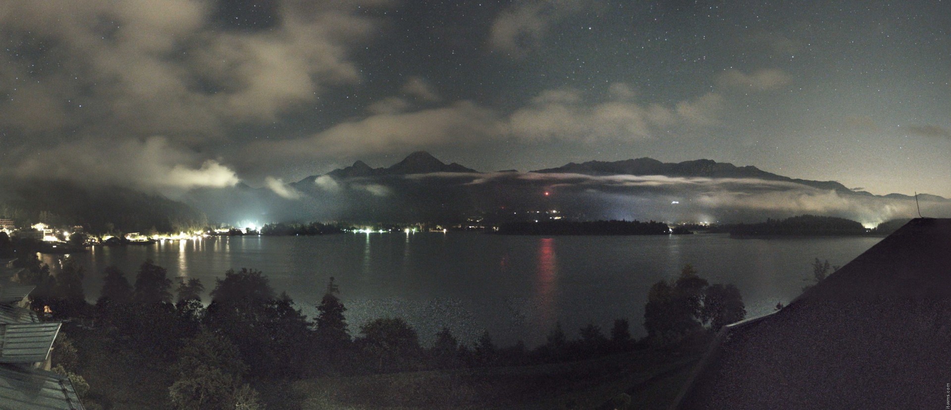 Archived image Webcam Faaker See lake, view direction south