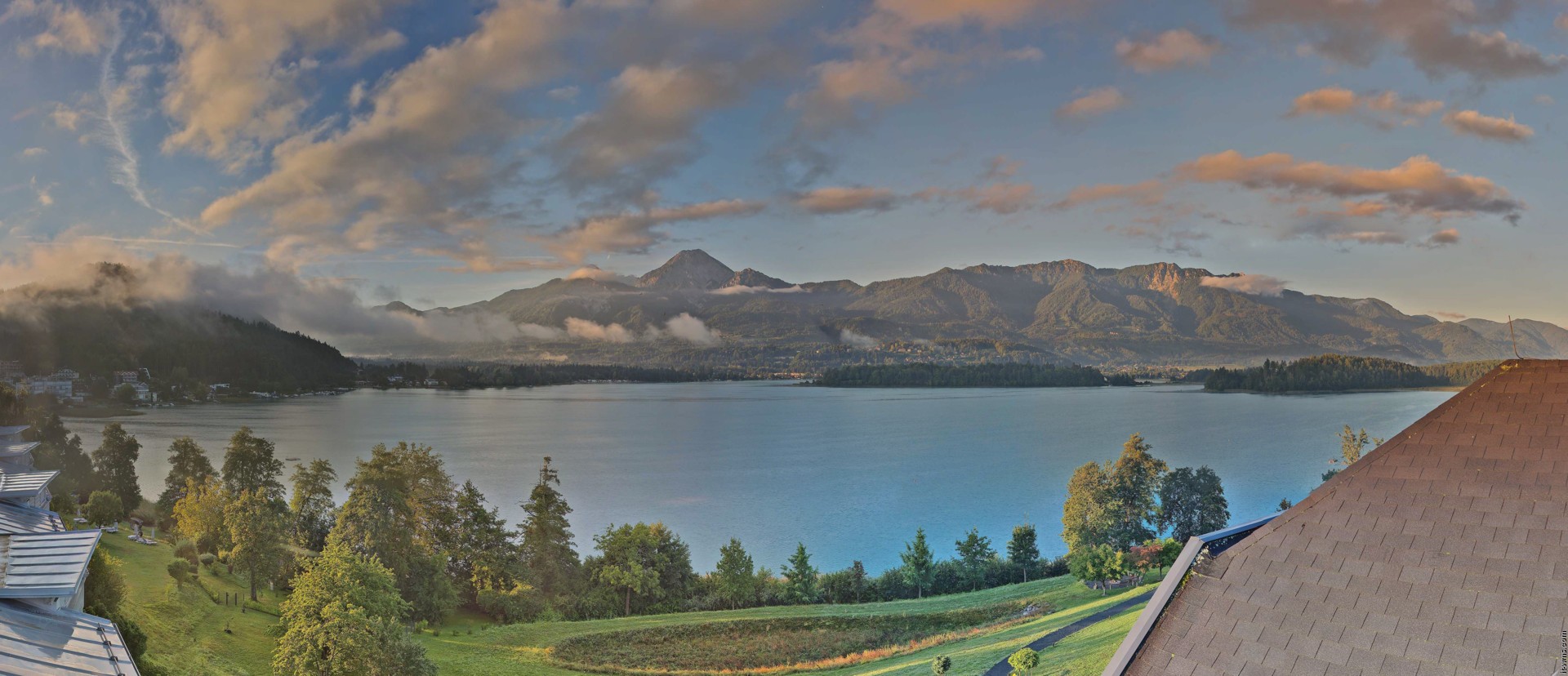Archived image Webcam Faaker See lake, view direction south