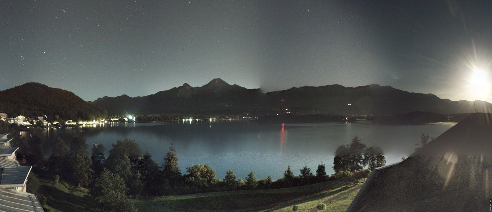 Archived image Webcam Faaker See lake, view direction south