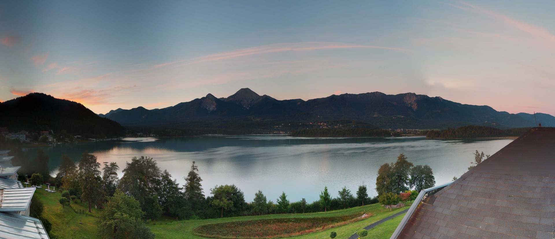 Archiv Foto Webcam Faaker See, Blickrichtung Süden