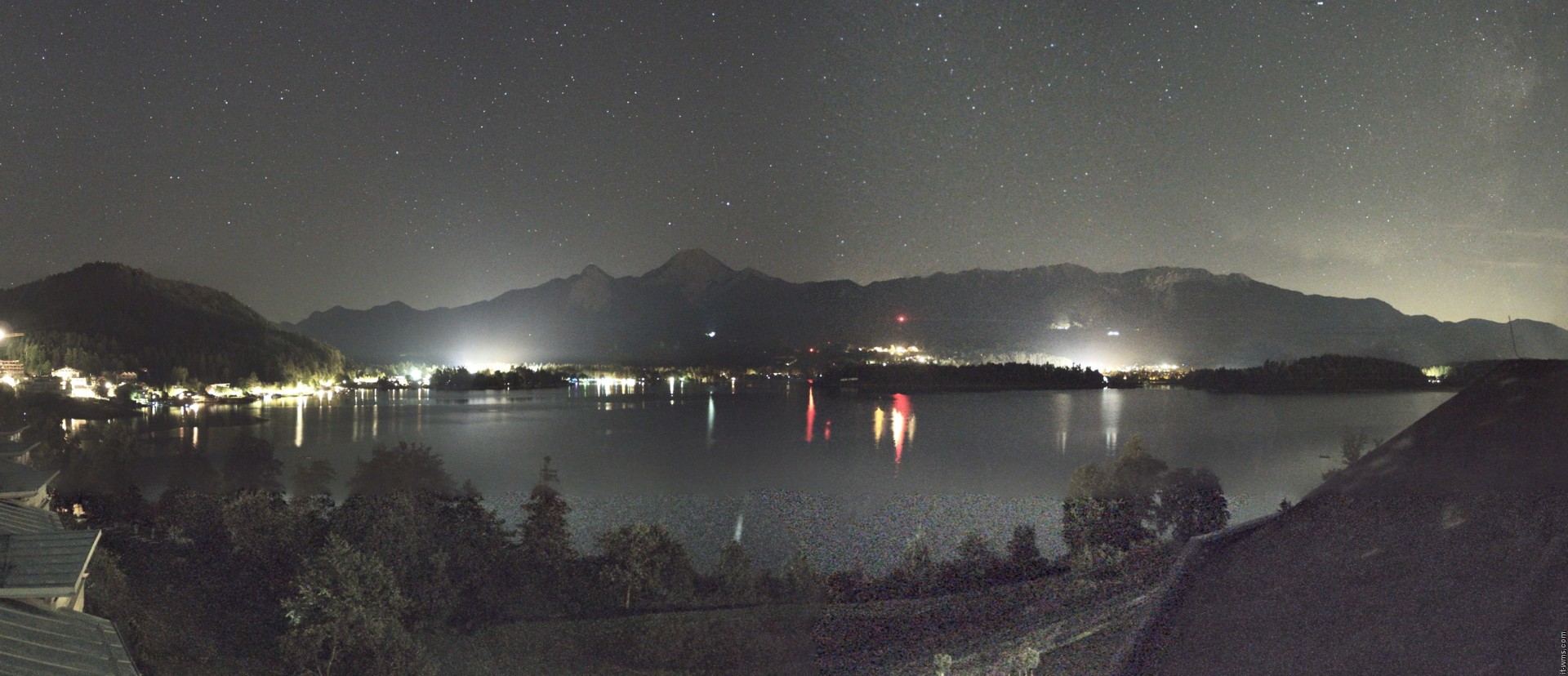 Archiv Foto Webcam Faaker See, Blickrichtung Süden