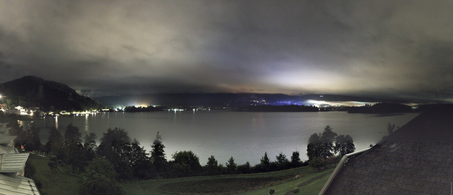 Archiv Foto Webcam Faaker See, Blickrichtung Süden