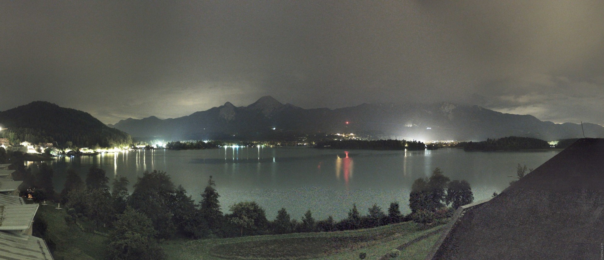 Archiv Foto Webcam Faaker See, Blickrichtung Süden