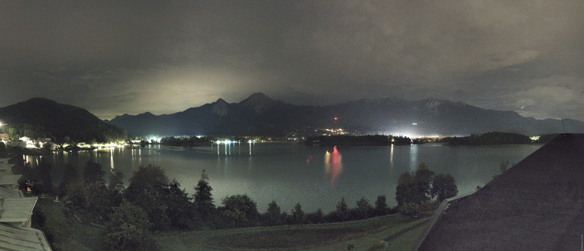 Archiv Foto Webcam Faaker See, Blickrichtung Süden