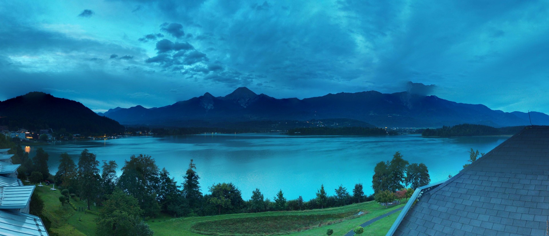 Archiv Foto Webcam Faaker See, Blickrichtung Süden