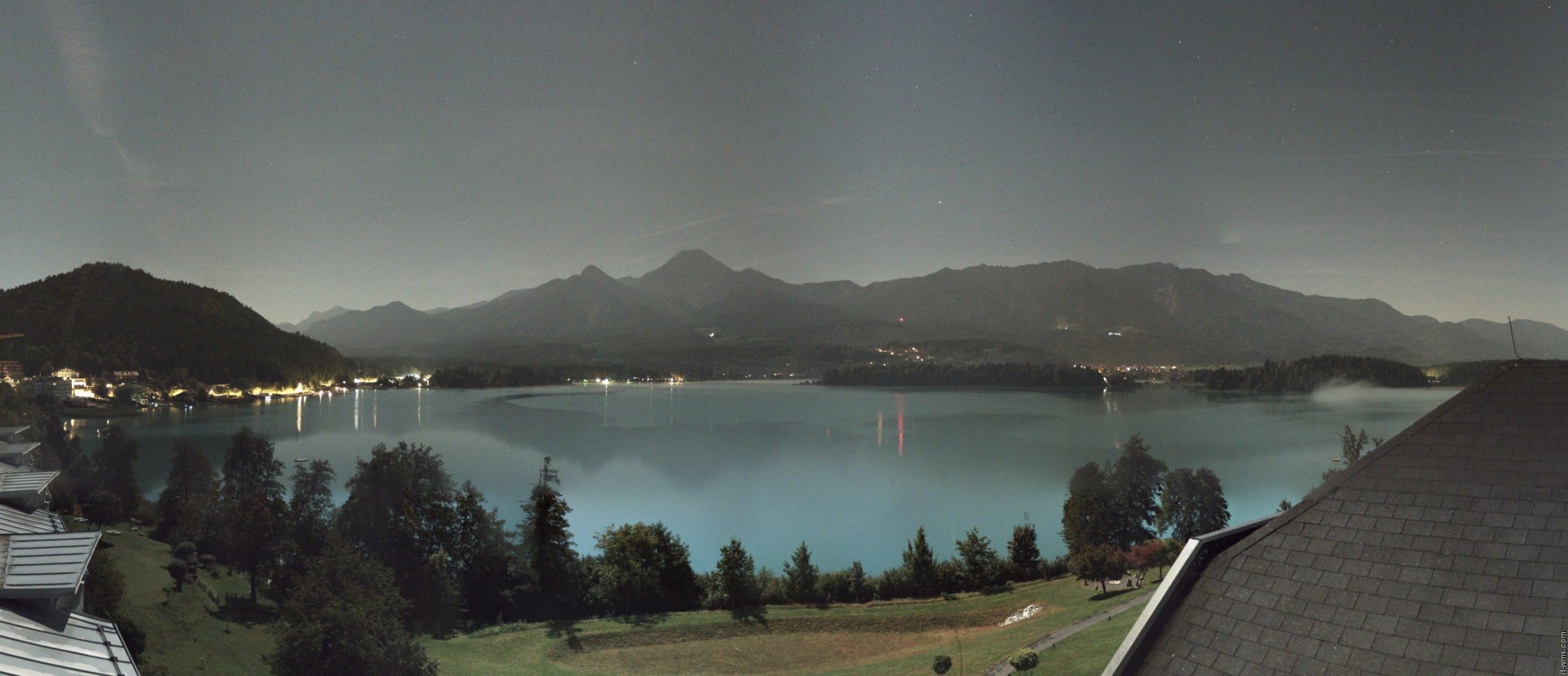 Archiv Foto Webcam Faaker See, Blickrichtung Süden