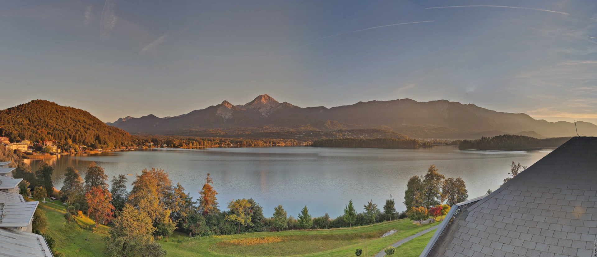 Archived image Webcam Faaker See lake, view direction south