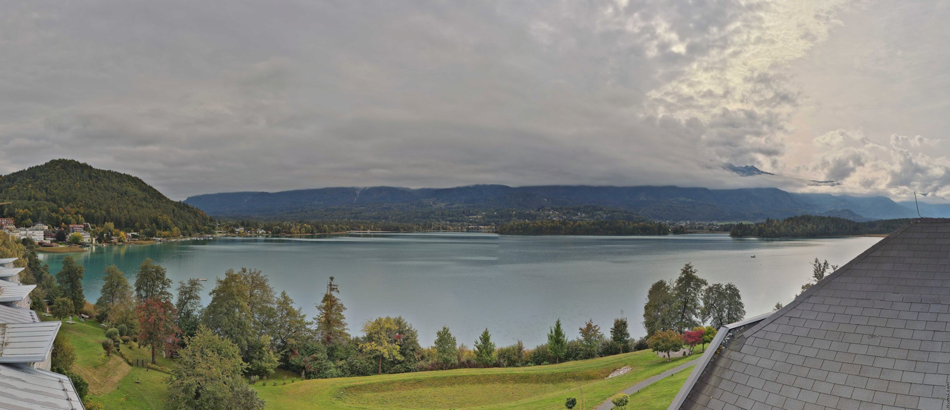 Archived image Webcam Faaker See lake, view direction south