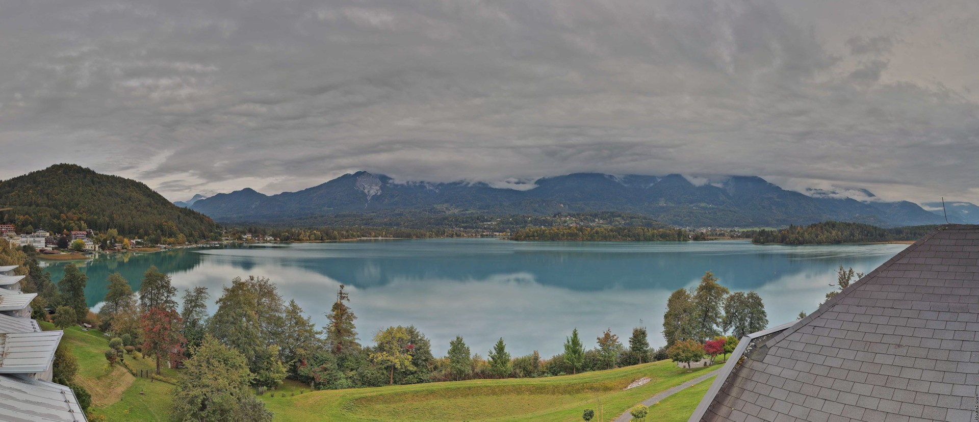 Archived image Webcam Faaker See lake, view direction south