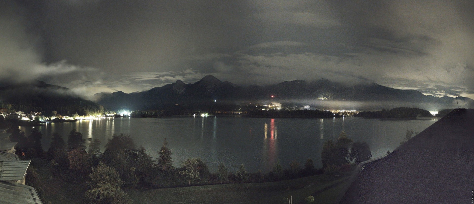 Archived image Webcam Faaker See lake, view direction south