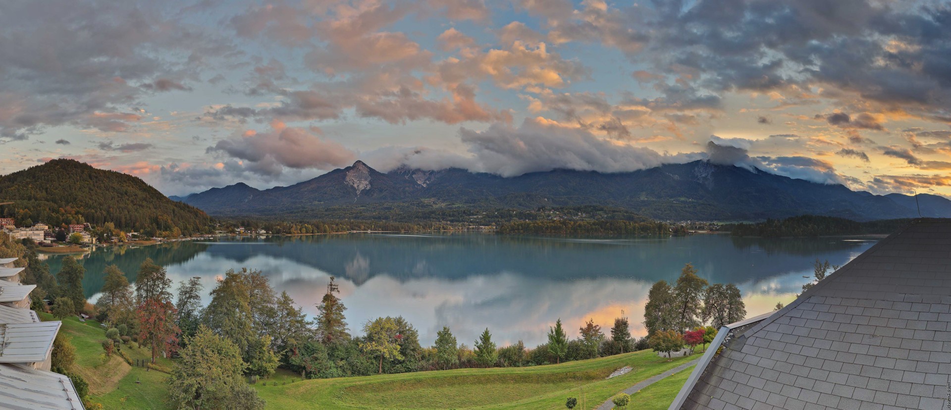Archived image Webcam Faaker See lake, view direction south