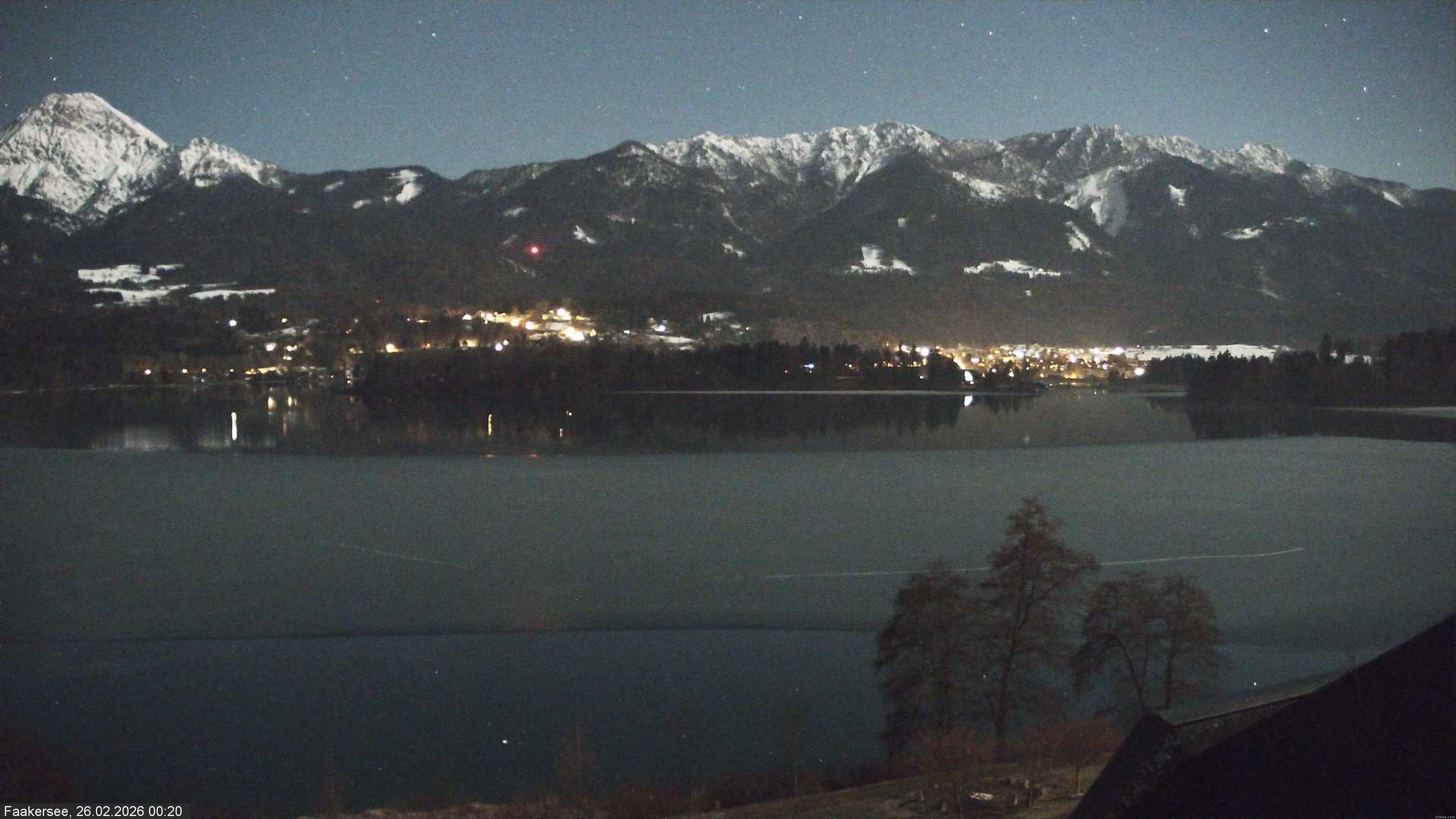 Archived image Webcam Faaker See lake, near Villach