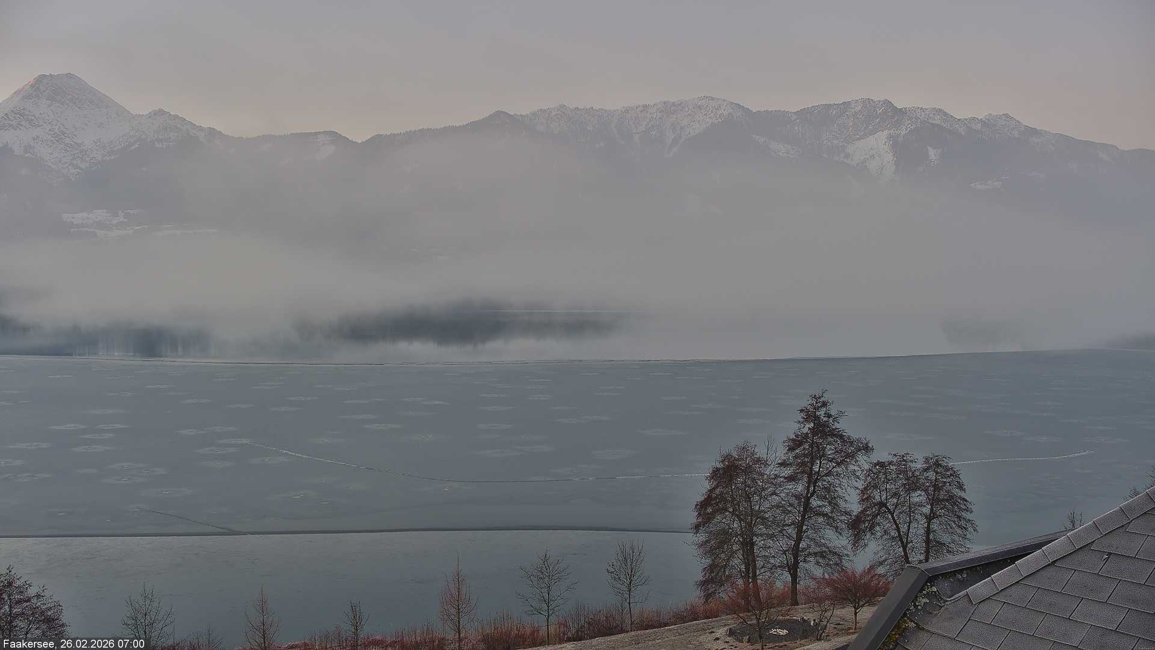 Archived image Webcam Faaker See lake, near Villach
