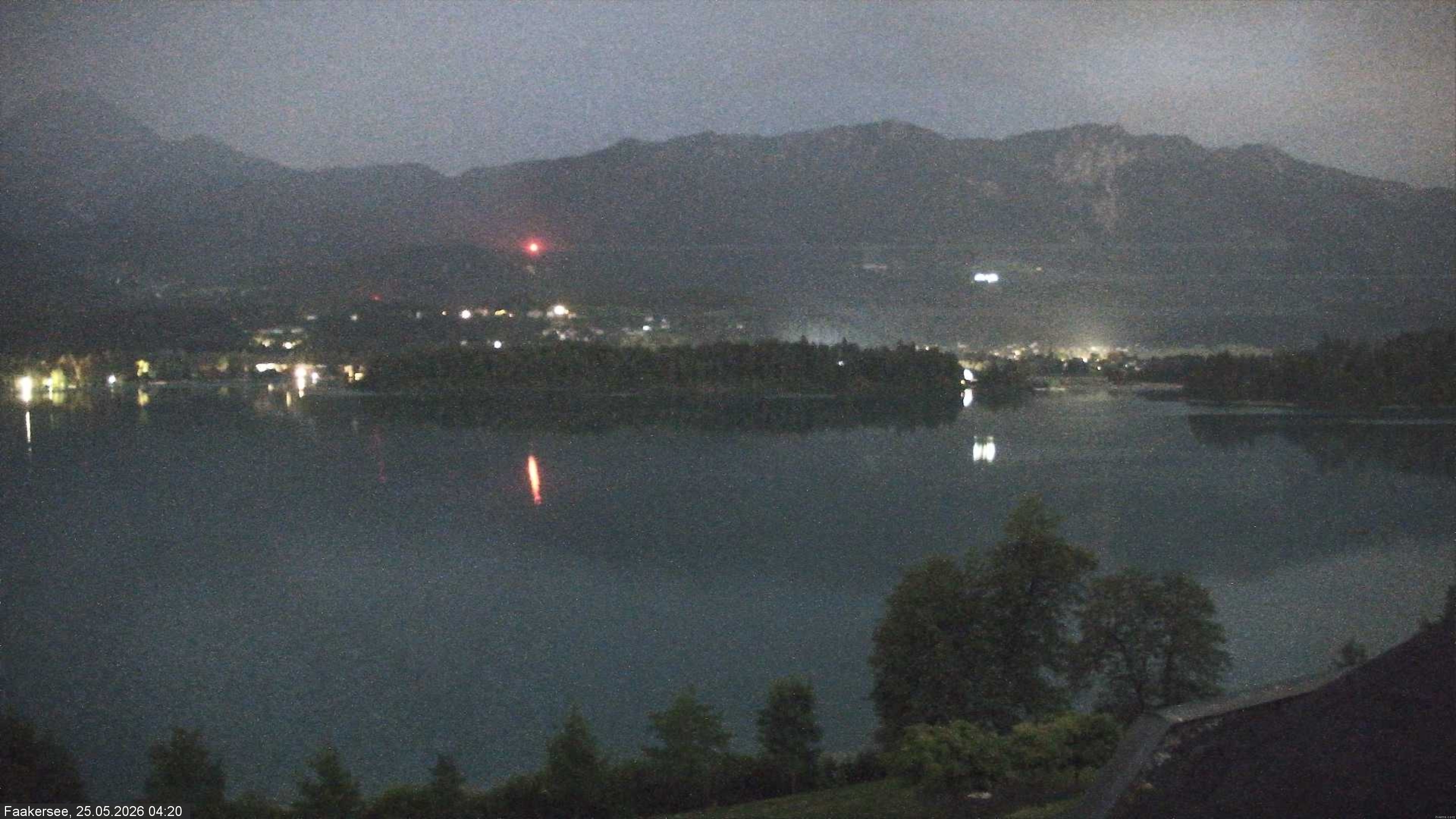 Archived image Webcam Faaker See lake, near Villach