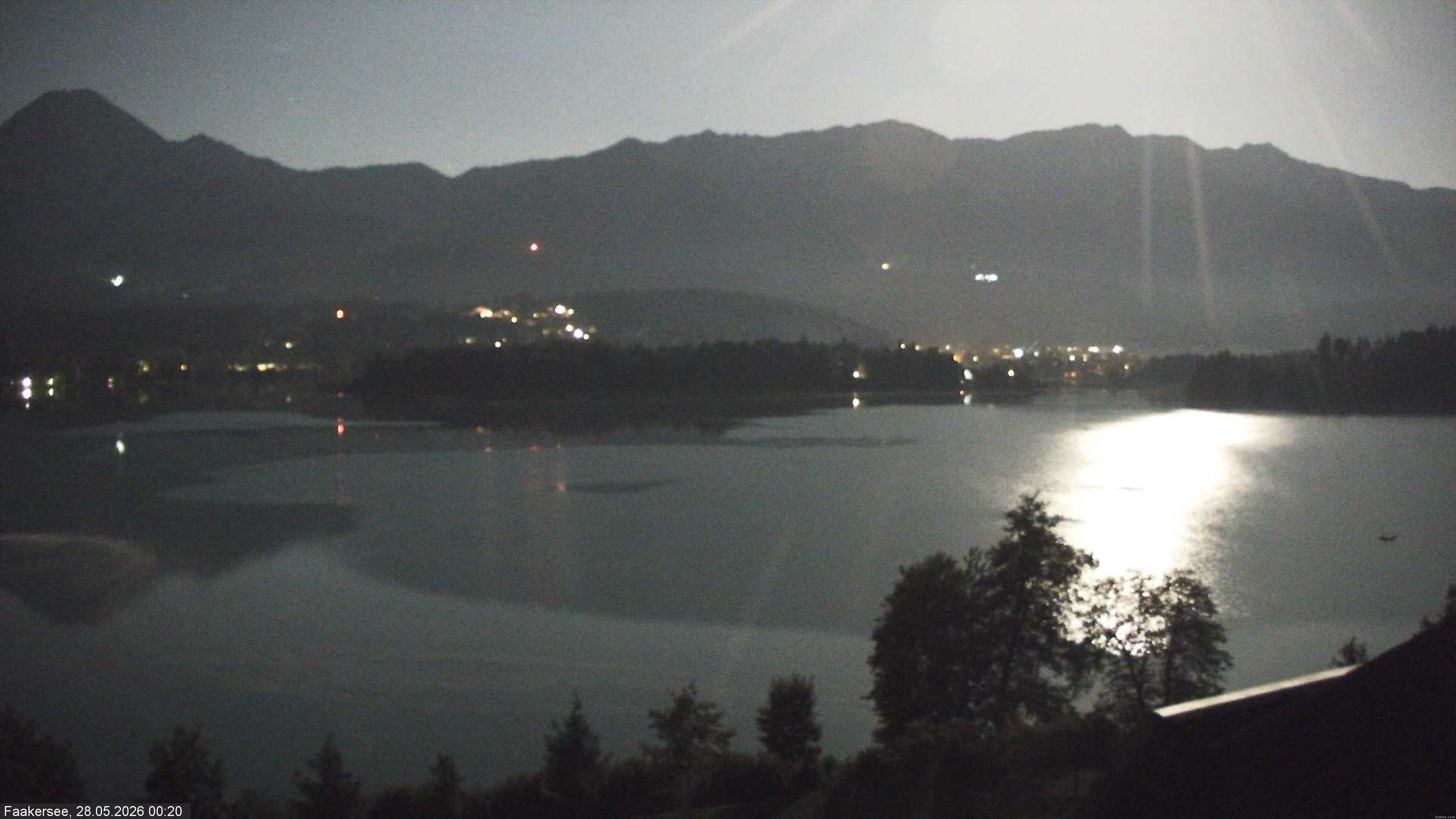 Archived image Webcam Faaker See lake, near Villach