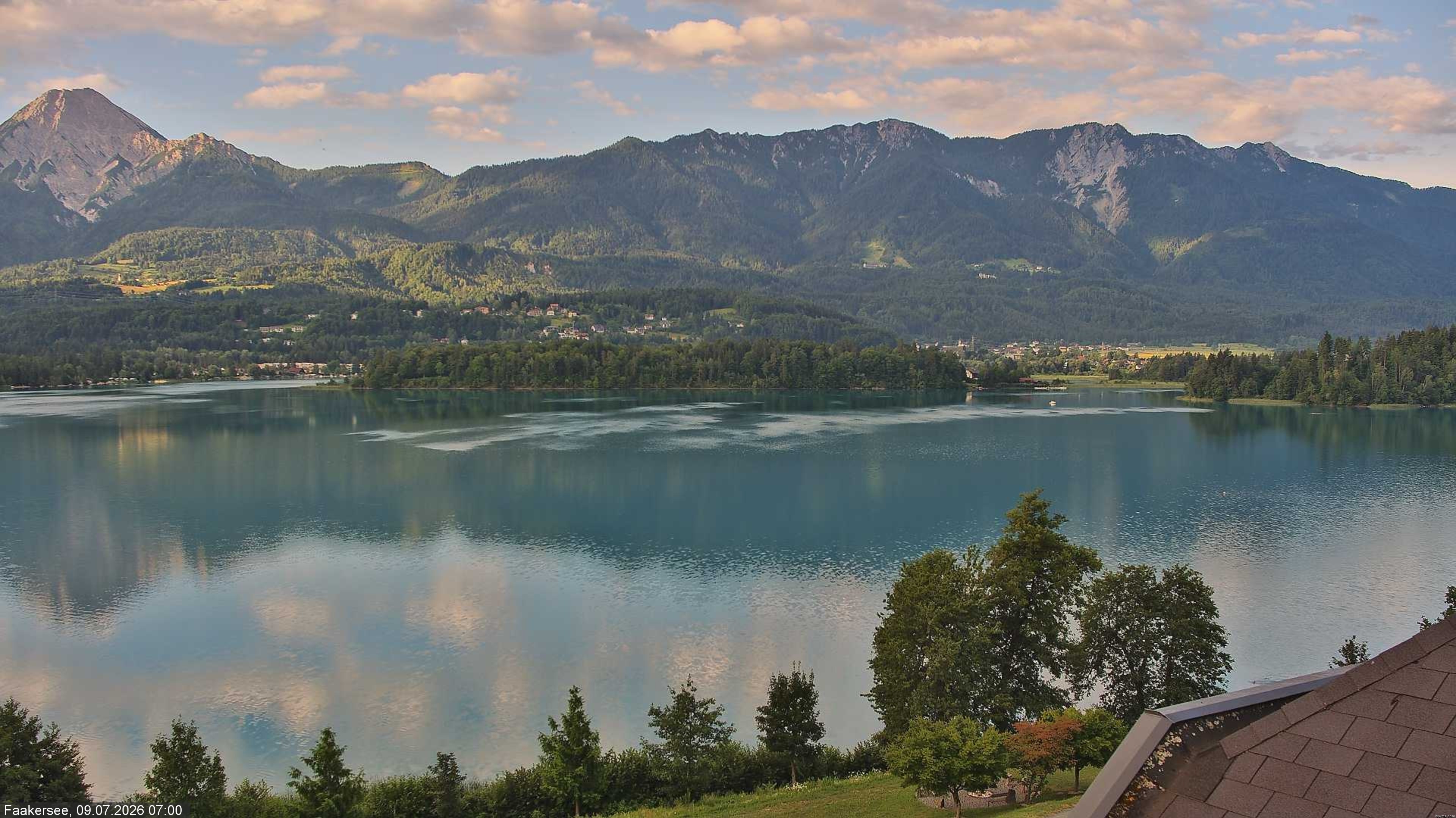 Archived image Webcam Faaker See lake, near Villach