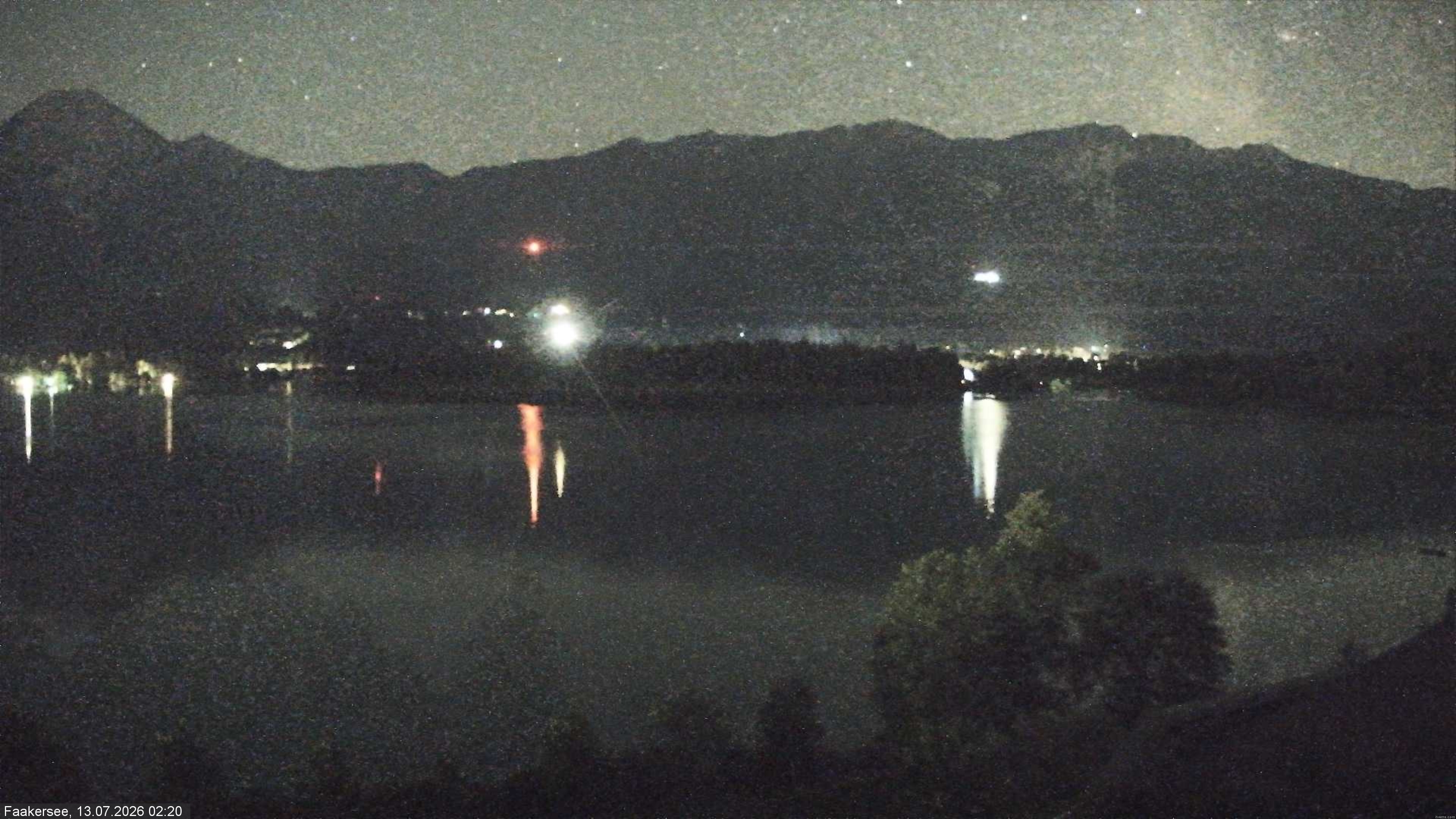 Archived image Webcam Faaker See lake, near Villach