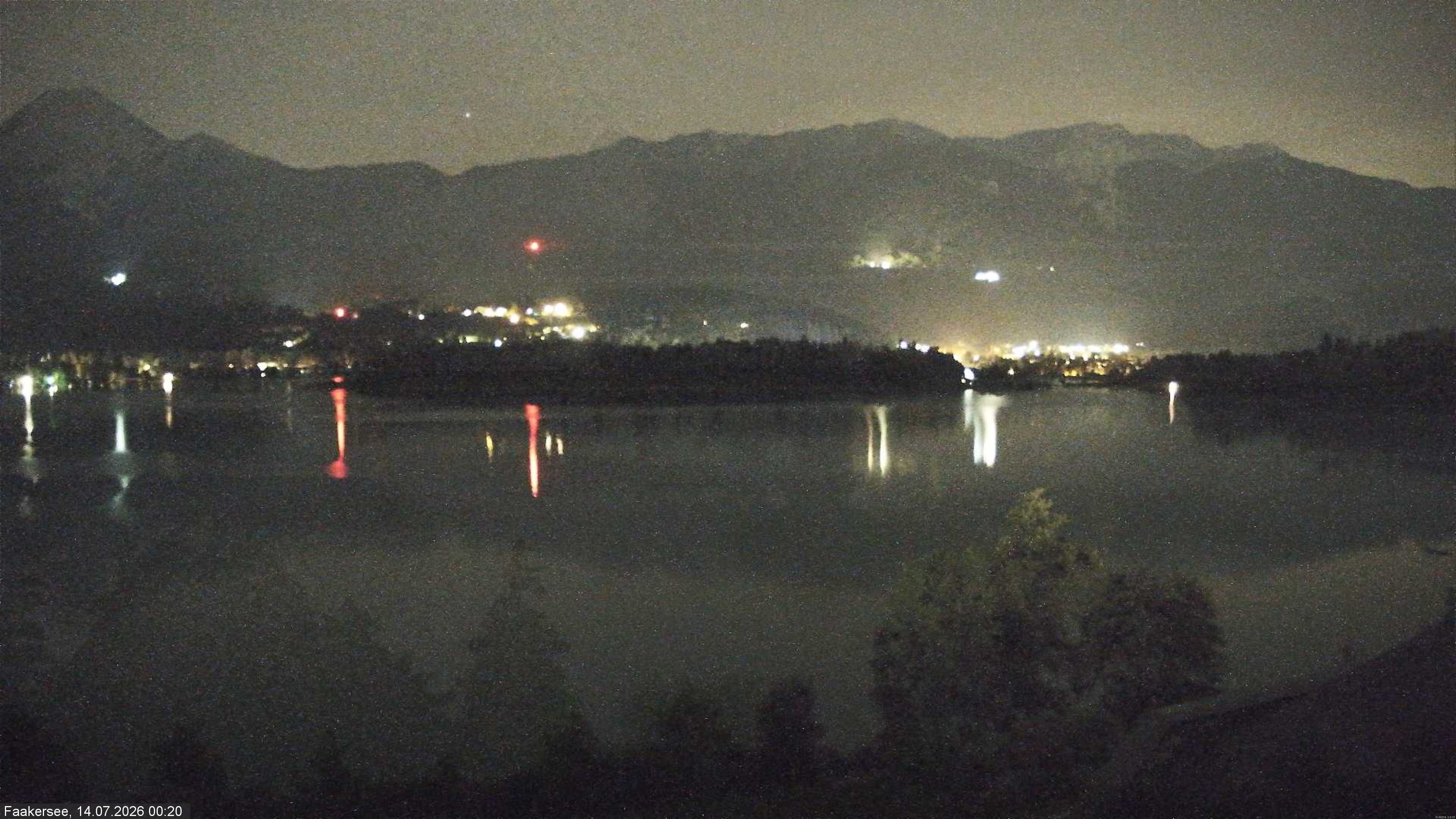 Archived image Webcam Faaker See lake, near Villach