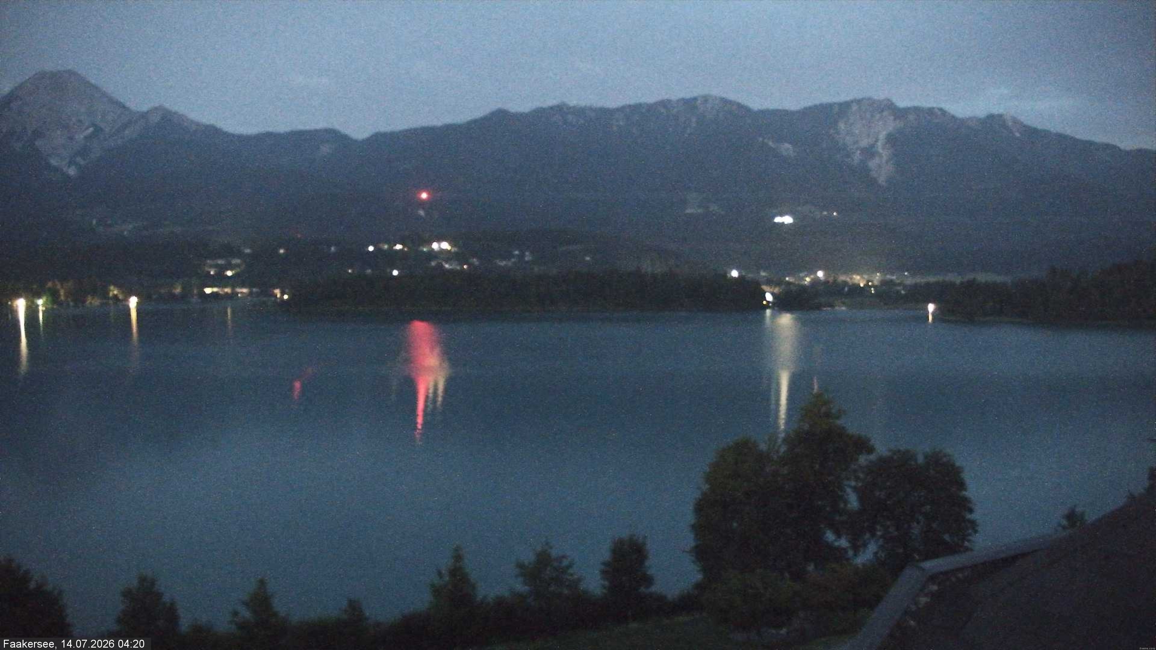 Archived image Webcam Faaker See lake, near Villach
