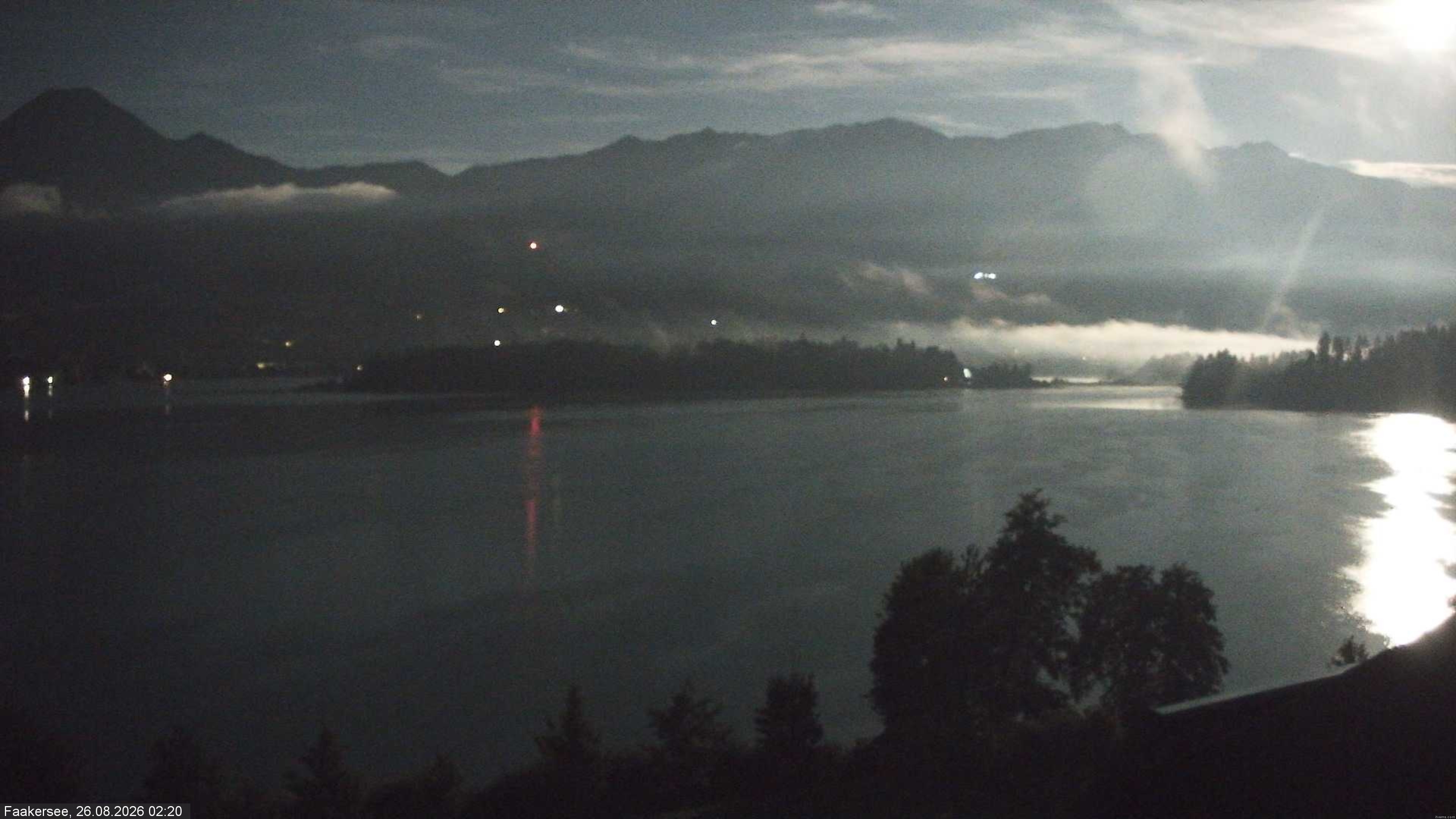 Archived image Webcam Faaker See lake, near Villach