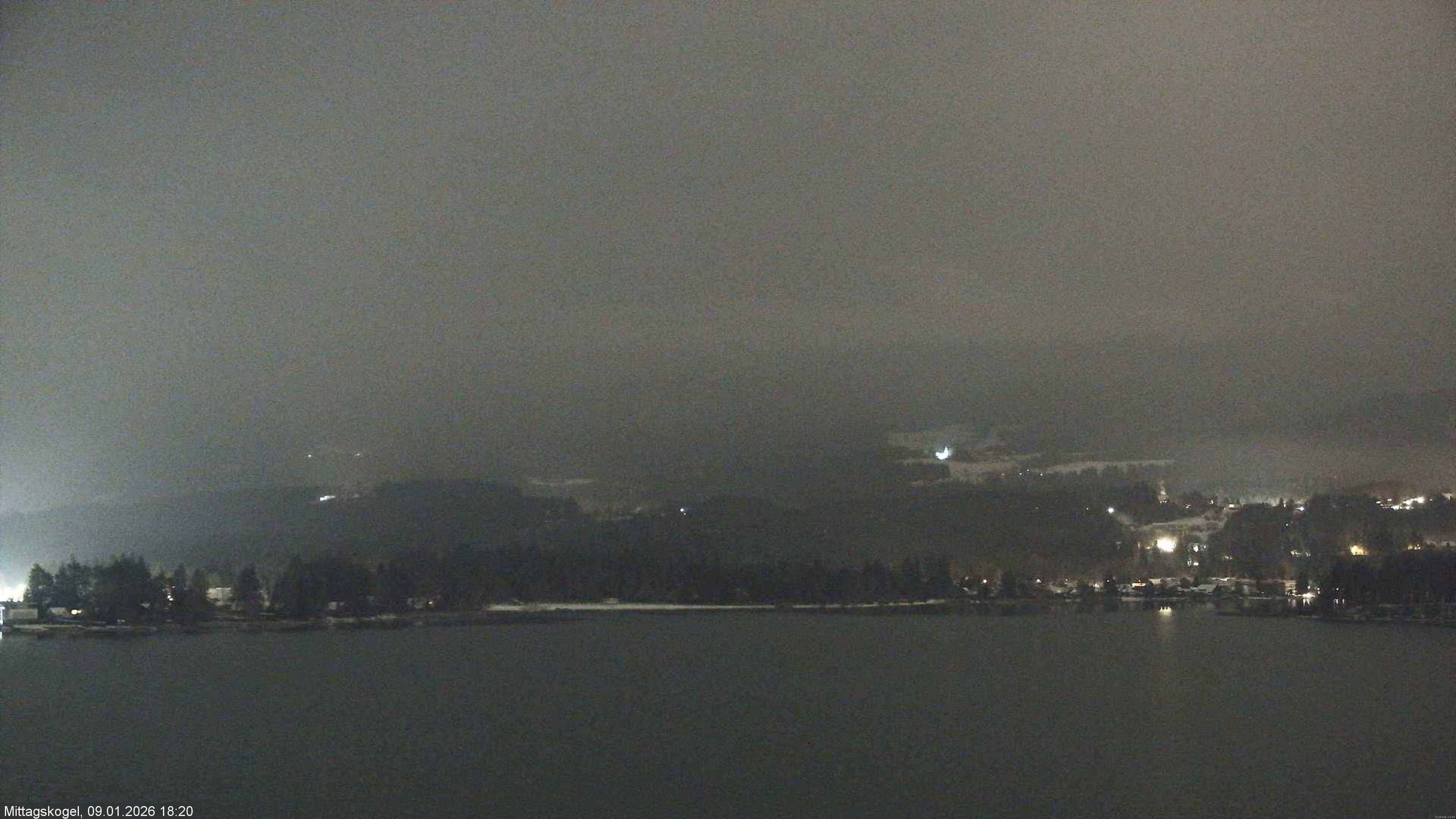 Archiv Foto Webcam Faaker See, Blickrichtung Mittagskogel