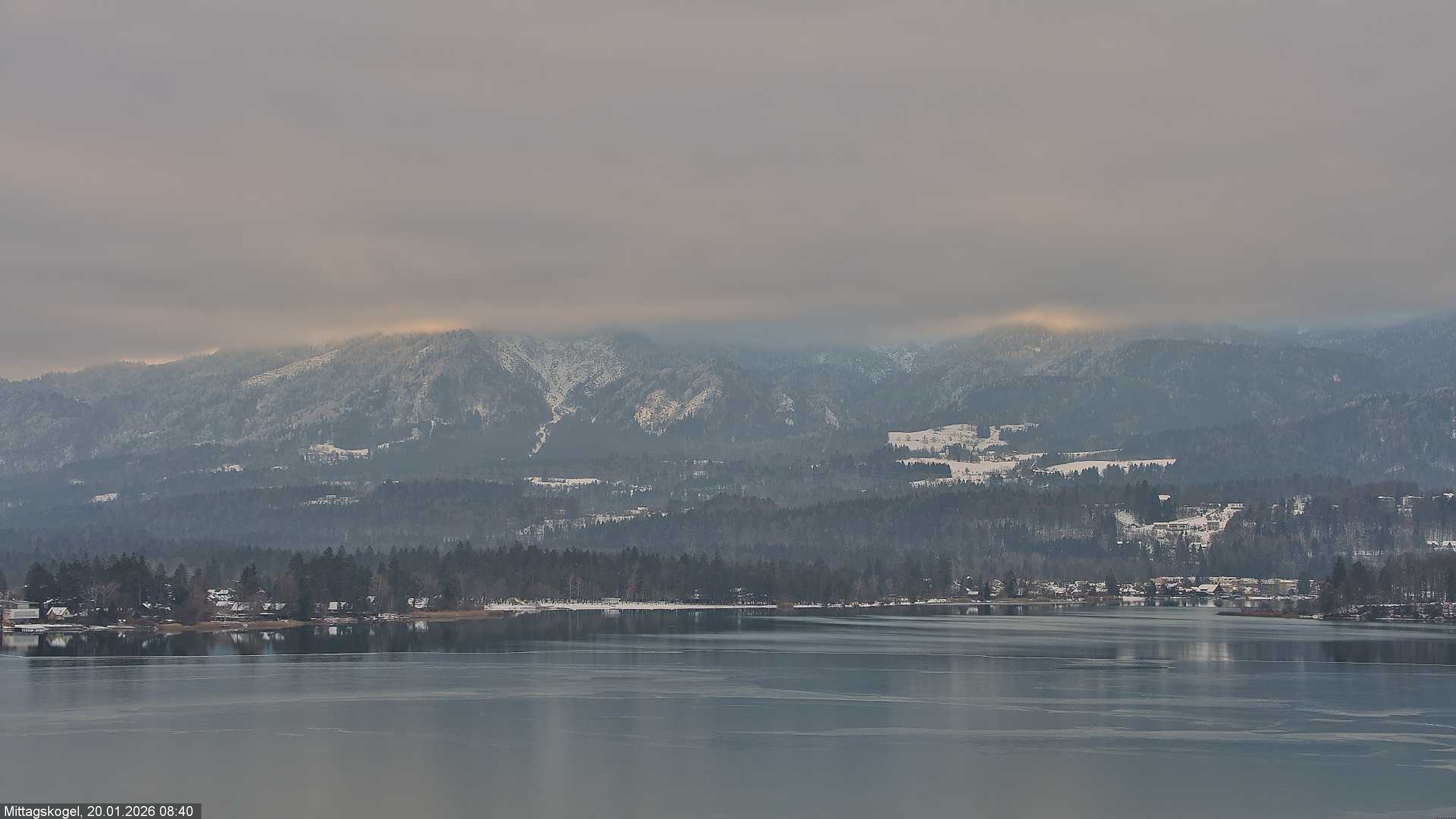 Archiv Foto Webcam Faaker See, Blickrichtung Mittagskogel