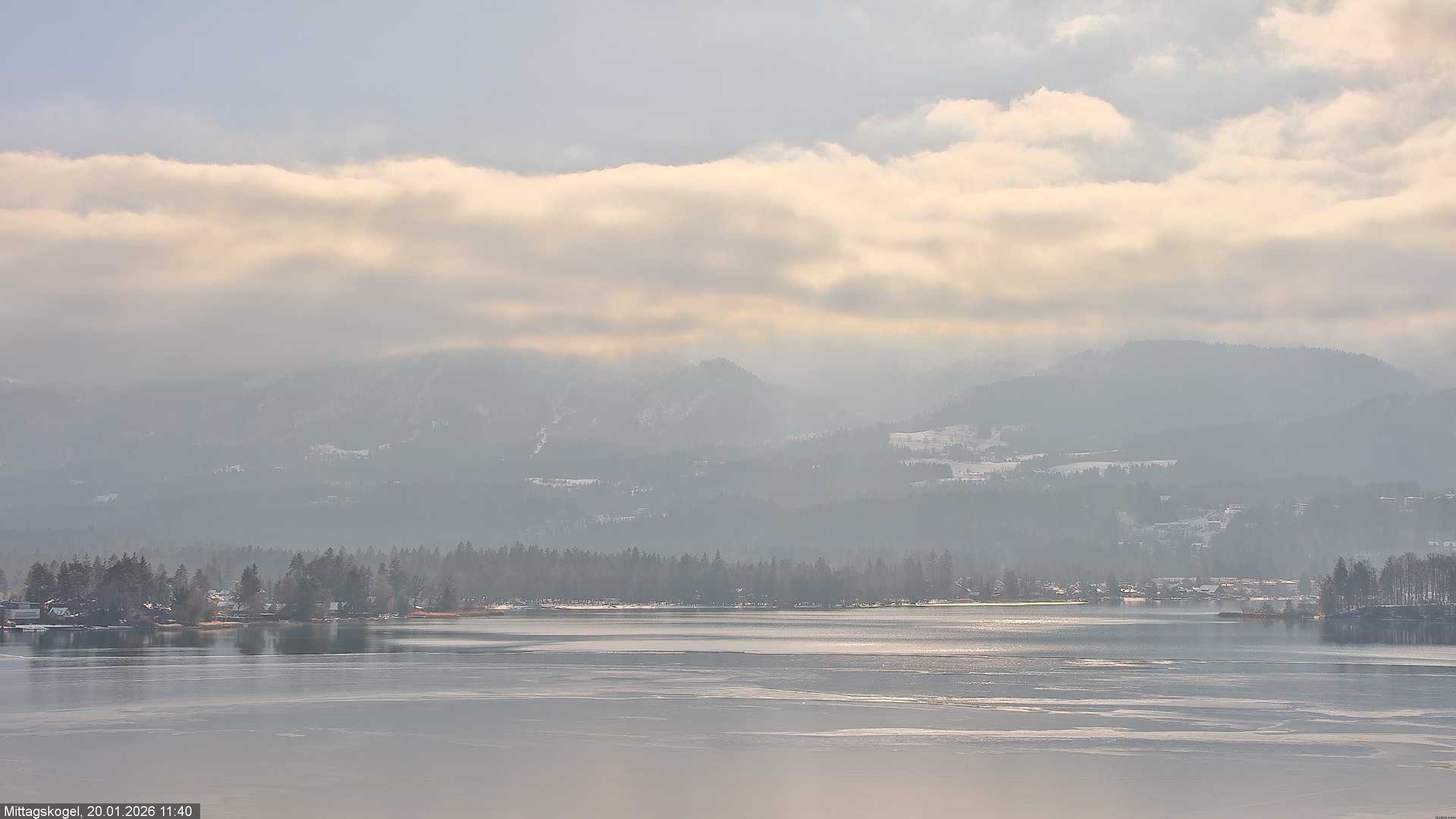 Archiv Foto Webcam Faaker See, Blickrichtung Mittagskogel